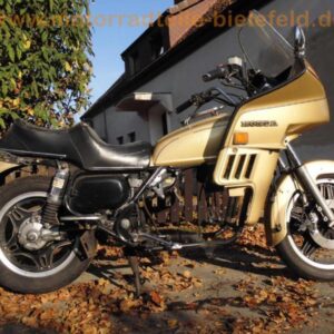 Honda GL1100 SC02 Goldwing Gold