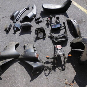 Honda Dominator NX 650 Ersatzteile Sitzbank Tank Tacho