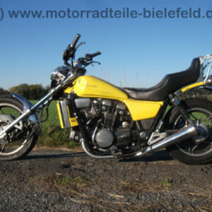 Honda VF750C Magna RC09