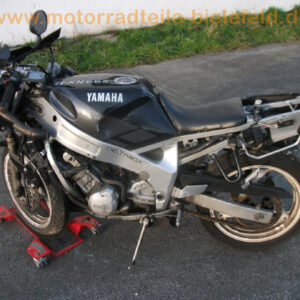 Yamaha FZR 600 3HE